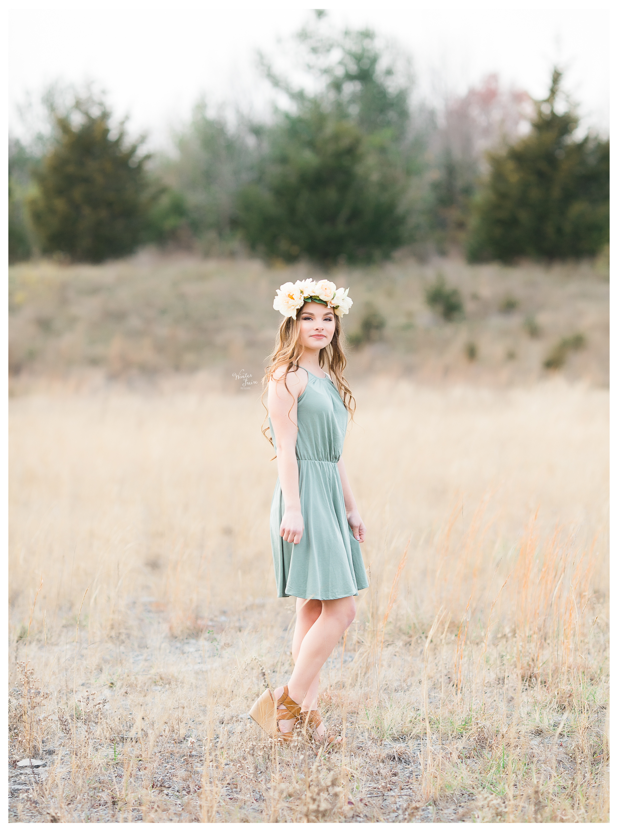 Winter Freire Photography | Sweet Pure Organic | Fine Art Senior Photography | Styled Senior Photography | Dayton, Ohio Photographer | Lovely by Winter Freire Photography