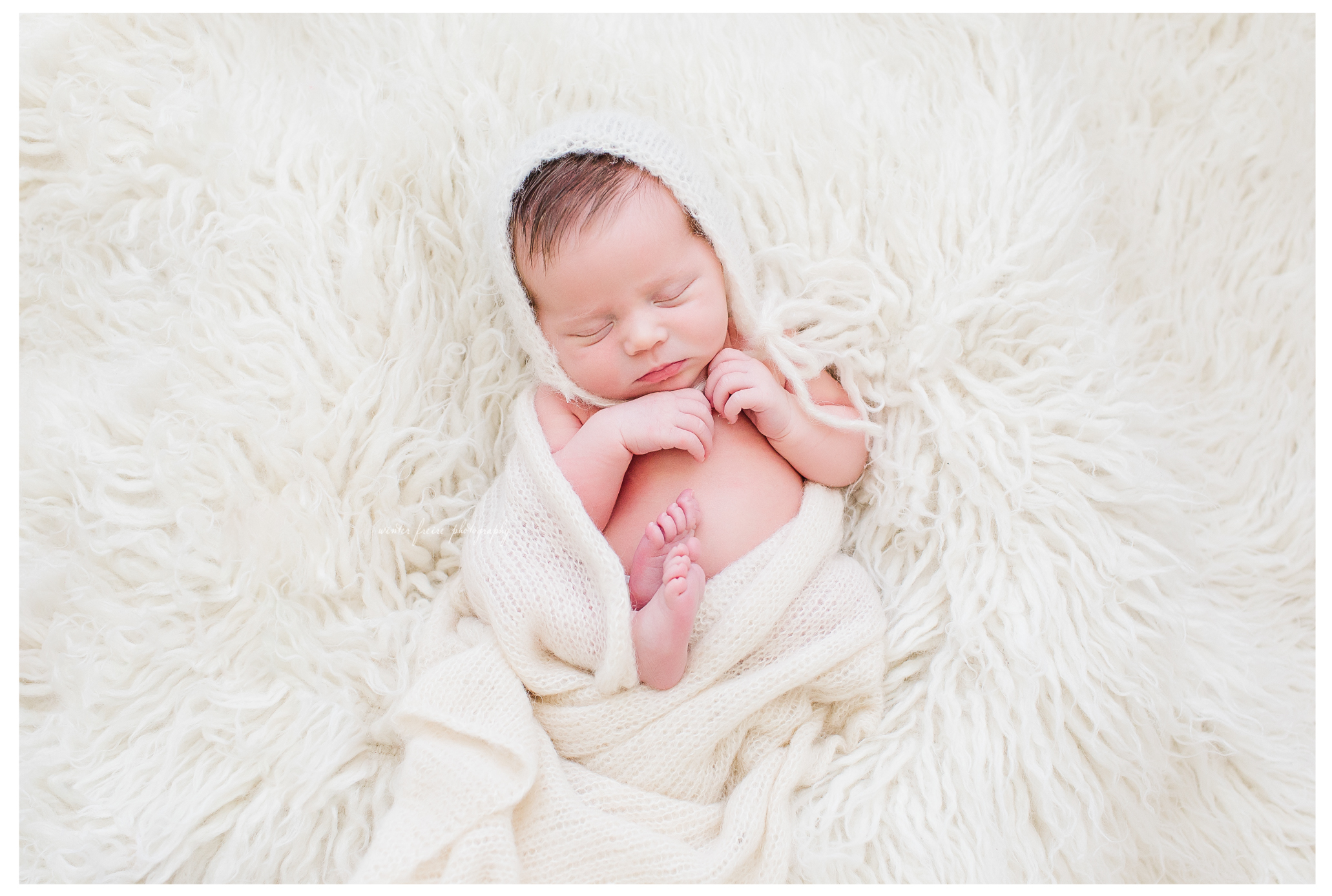 Winter Freire Photography | Newborn Session | Sweet Pure Organic Newborn Portraits | Dayton, Ohio Newborn Photography | Natural Light | Fine Art Newborn Photography | Dayton, Ohio Newborn Photographer | Fine Art Newborn Photographer