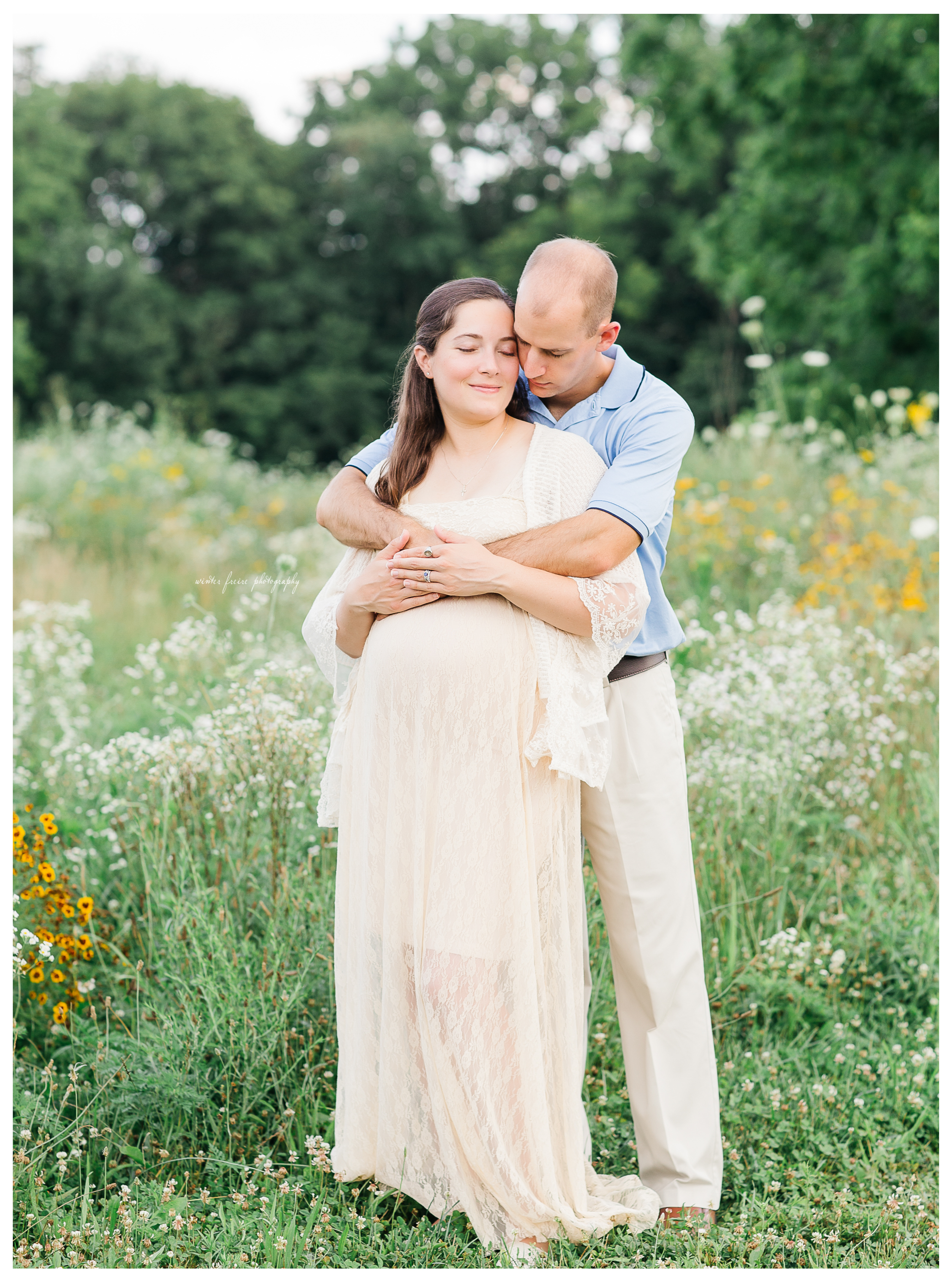 Winter Freire Photography | Sweet Pure Organic | Dayton, Ohio Maternity Photography | Dayton, Ohio Maternity Photographer | Motherhood | Maternity | Family Photographer | Family Photography | Dayton, Ohio Photographer | Dayton, Ohio Photography