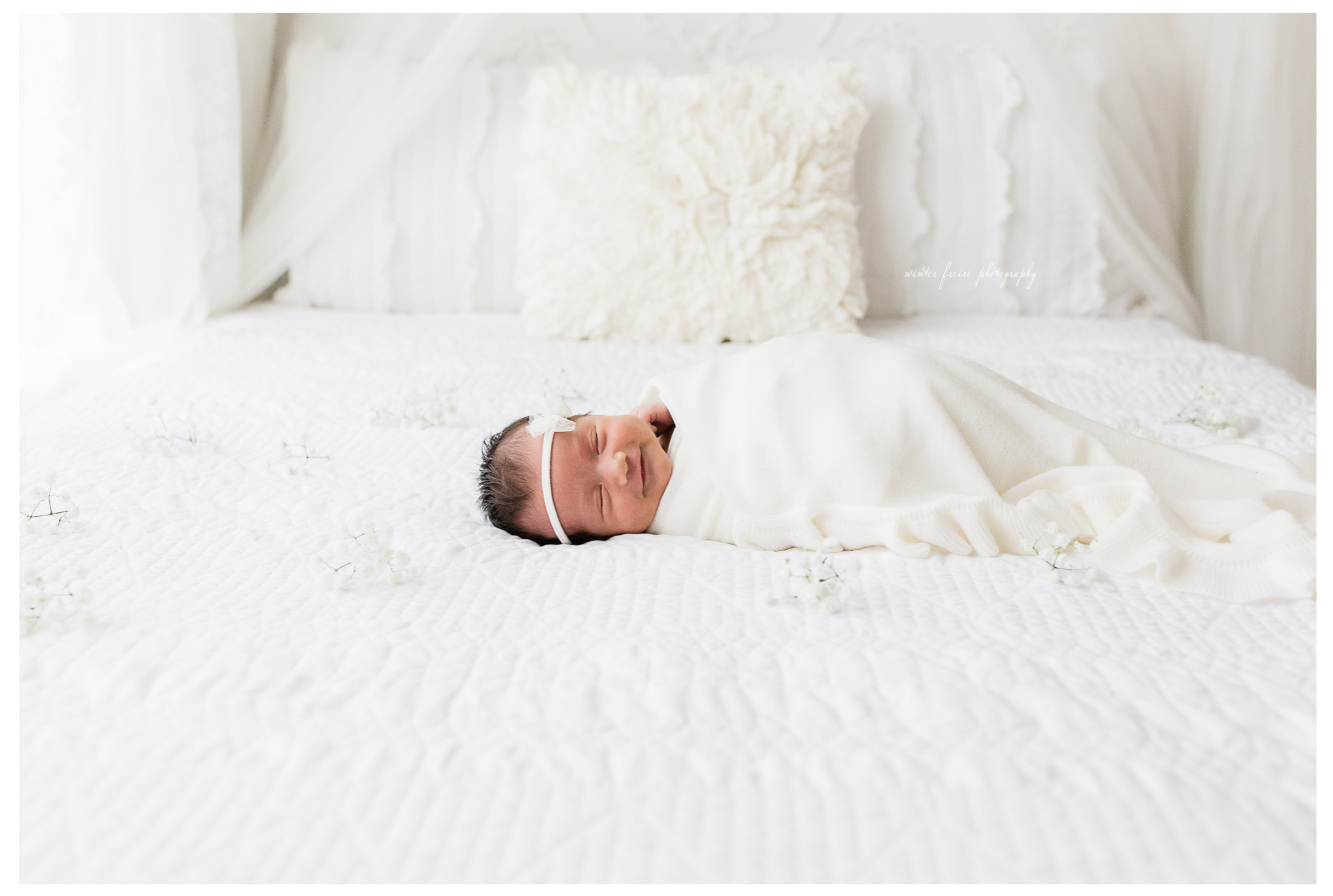 Winter Freire Photography | Dayton, Ohio Photography | Dayton, Ohio Newborn Photographer | Newborn Photography | Fine Art Photography | Lifestyle Newborn Session | Sweet Pure Organic Portraits | Newborn Session | Baby Girl Newborn Session Dayton, Ohio