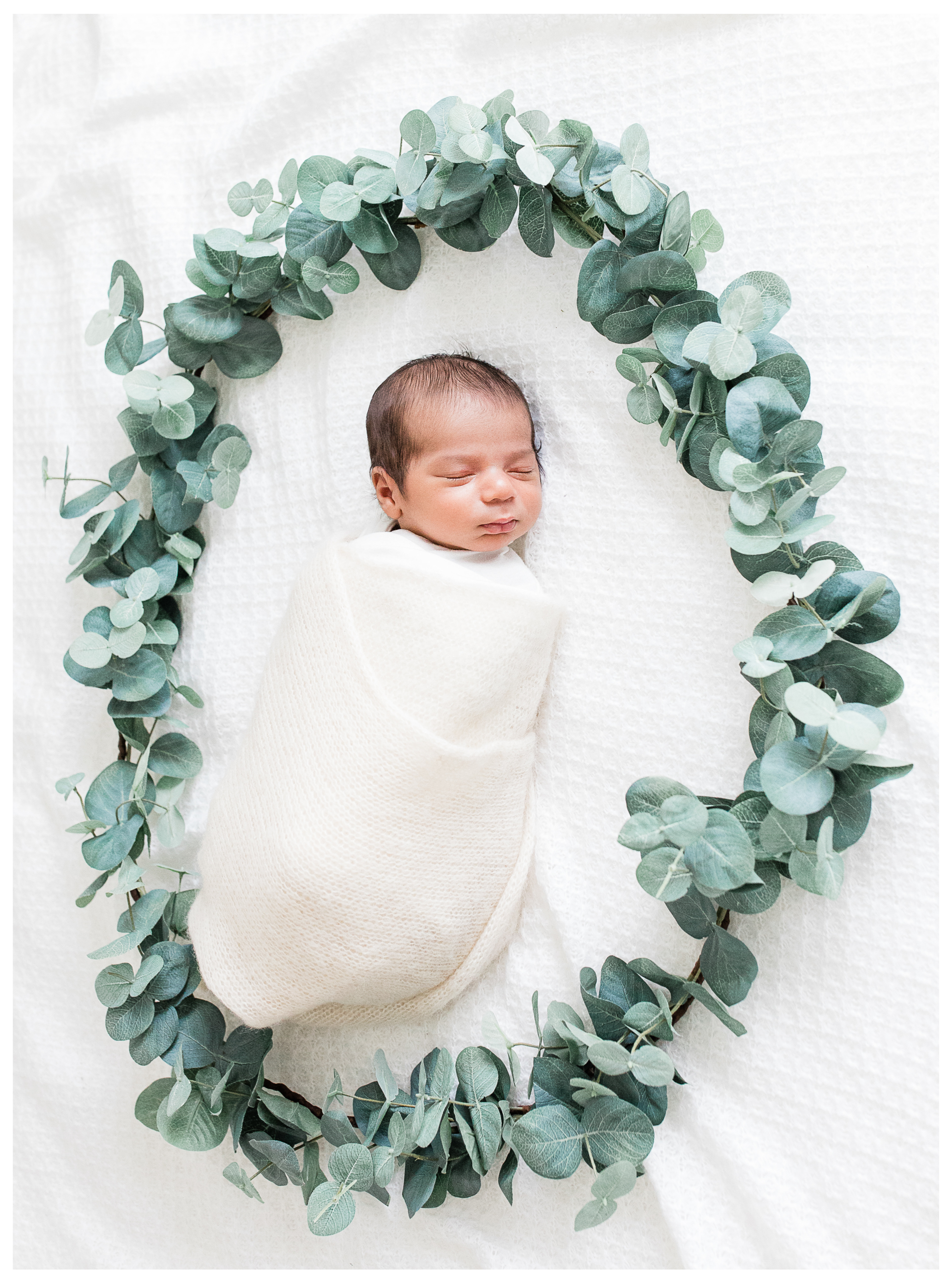 Winter Freire Photography | Elegant Timeless Organic Newborn Portraits | Dayton, Ohio Newborn Photography | Fine Art Photographer Dayton, Ohio | Organic Newborn Session | Natural Light Photographer | Dreamy Lifestyle Newborn Photography | Family Newborn Session Dayton, Ohio | Newborn Twin Session Ohio Photographer | Natural Light Organic Studio Newborn Session