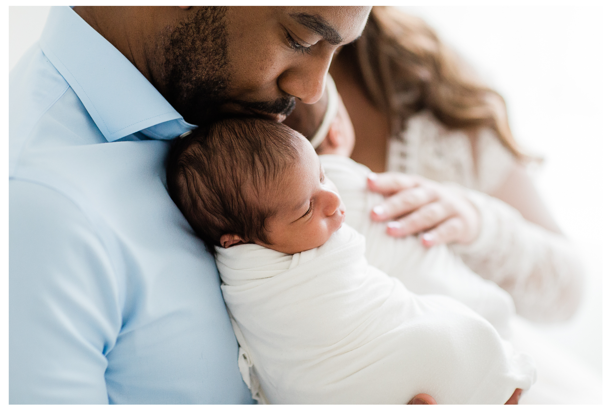 Winter Freire Photography | Elegant Timeless Organic Newborn Portraits | Dayton, Ohio Newborn Photography | Fine Art Photographer Dayton, Ohio | Organic Newborn Session | Natural Light Photographer | Dreamy Lifestyle Newborn Photography | Family Newborn Session Dayton, Ohio | Newborn Twin Session Ohio Photographer | Natural Light Organic Studio Newborn Session
