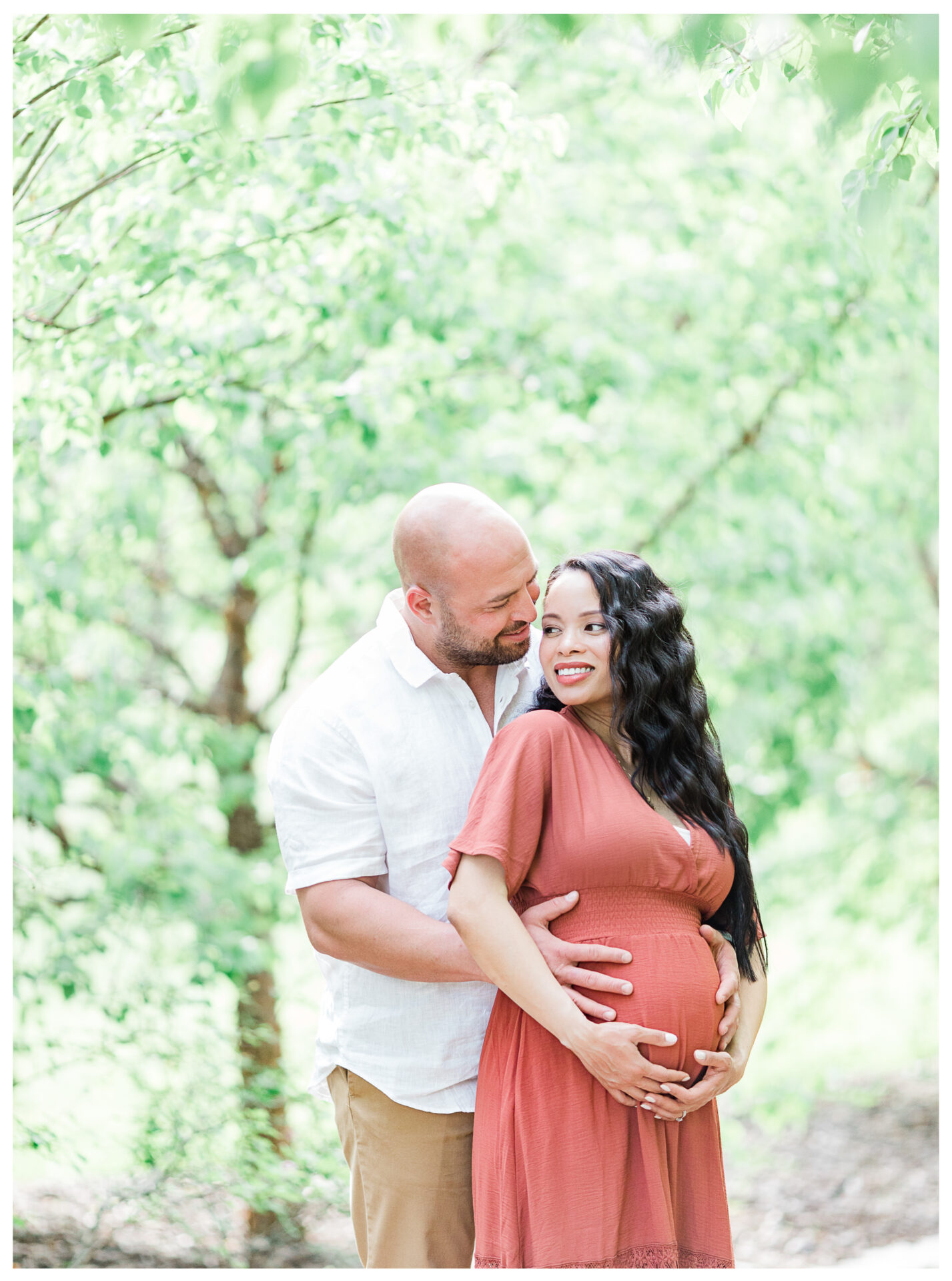 Winter Freire Photography | Dayton OH maternity photography | organic natural light photographers Cincinnati and Dayton Ohio | Organic Family Maternity Session Centerville OH