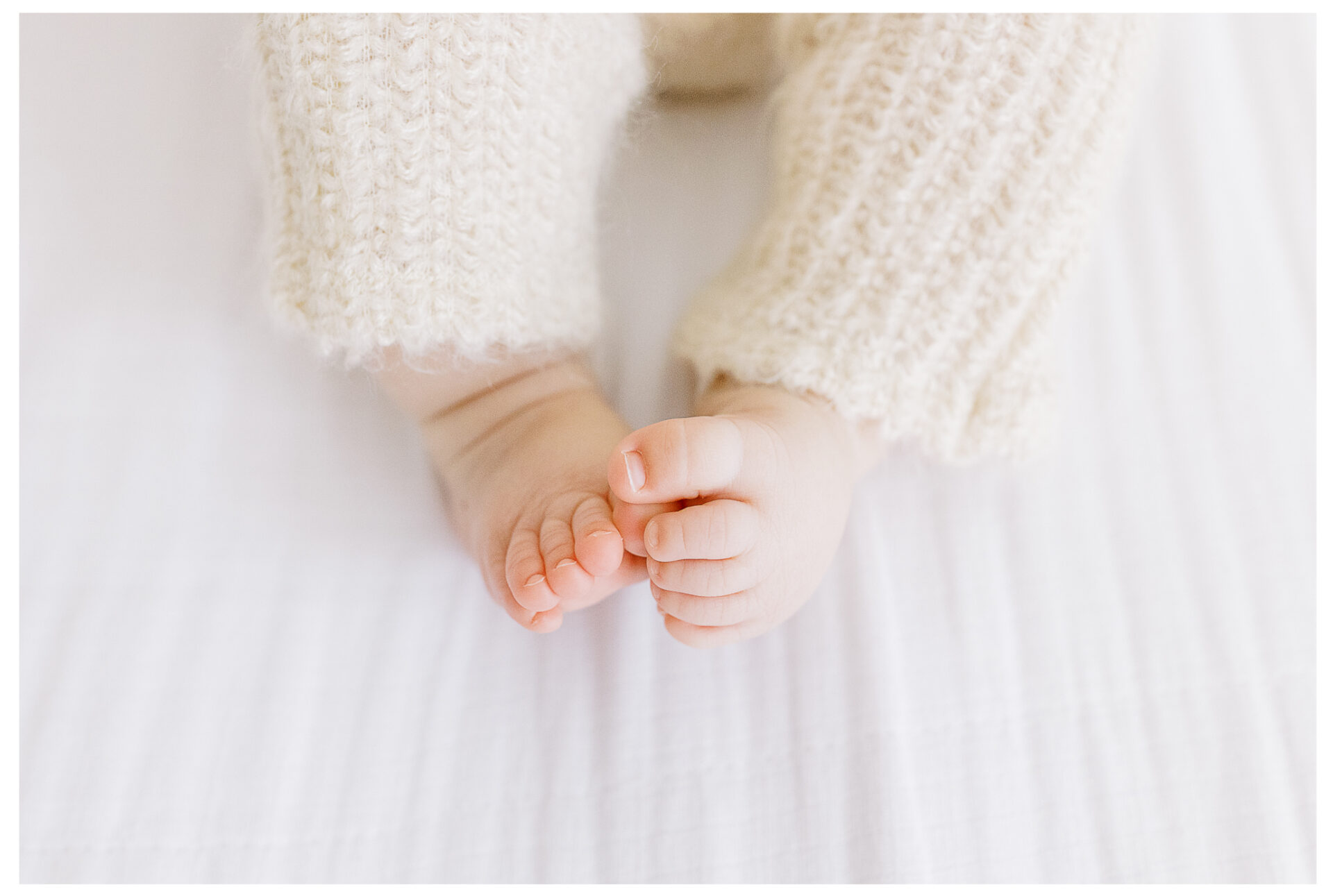 Winter Freire Photography | Dayton, Ohio Baby Milestone Session | Organic Family Studio Photography | Closeup of baby toes